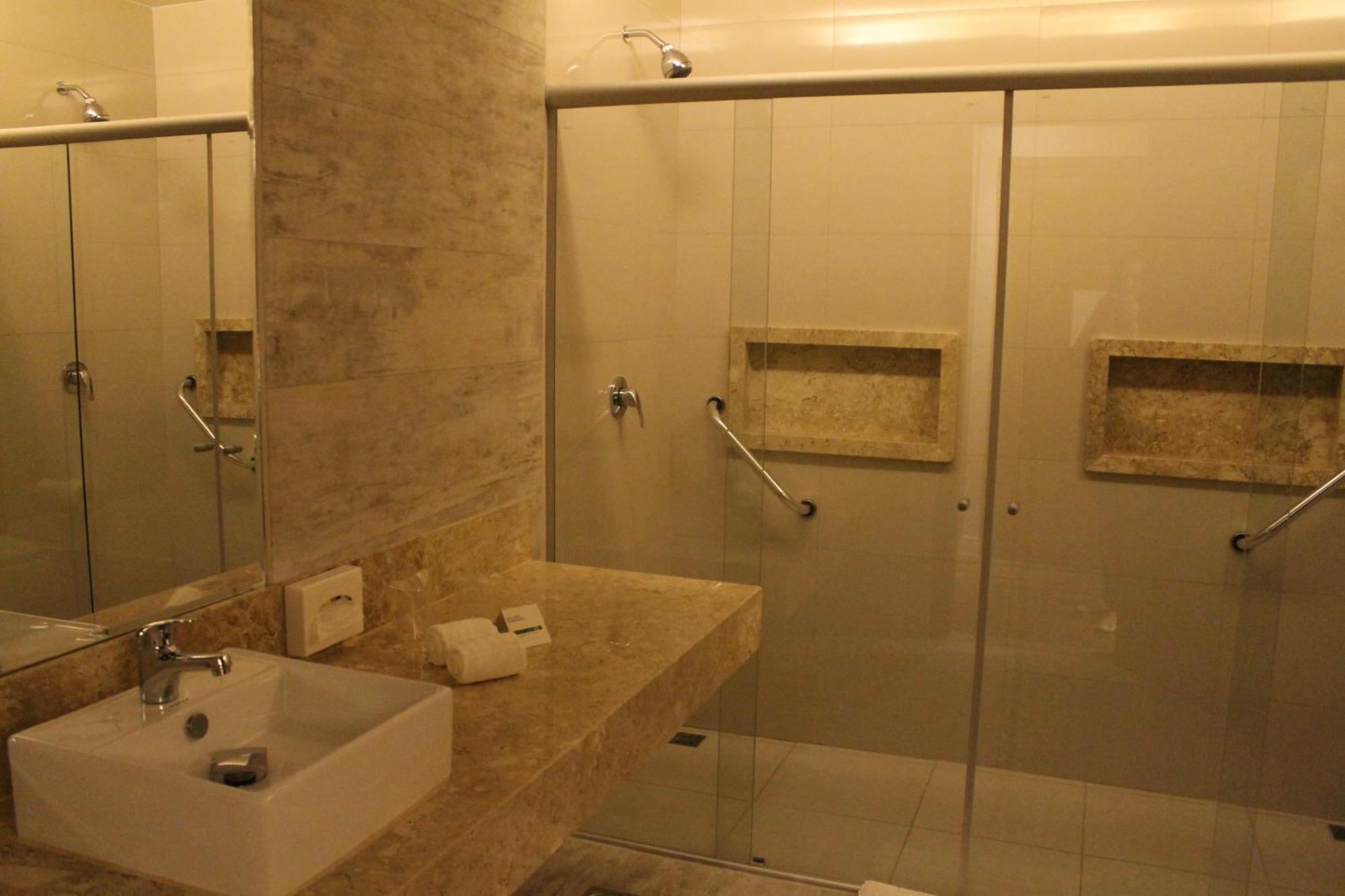 Holiday Inn - Goiania By Ihg Exteriör bild